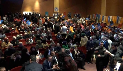 AK Parti Genel Başkanvekili Efkan Ala, Kestel Belediye Başkan adayı Ferhat Erol’un proje tanıtım toplantısına katıldı