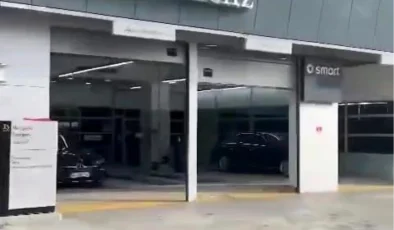 Mercedes Benz Yetkili Servisi Aracı Bakmak İstemeyince Vatandaş Sitem Etti