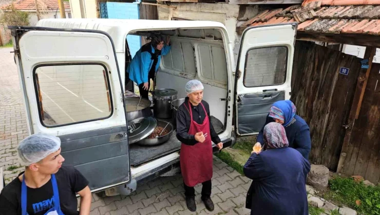 Balıkesir’de Ramazan Ayında Kapı Kapı İftar Gelenekleri Sürüyor