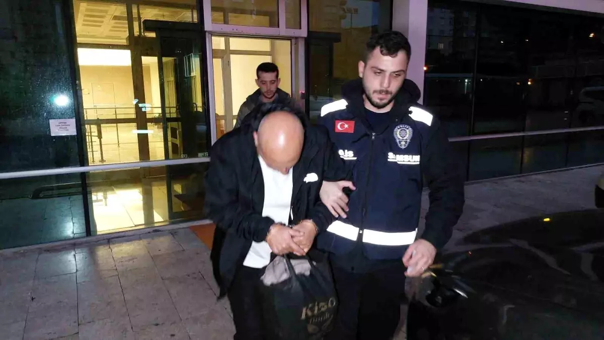Samsun’da Bıçaklı Saldırı: Emekli Polis Yaralandı