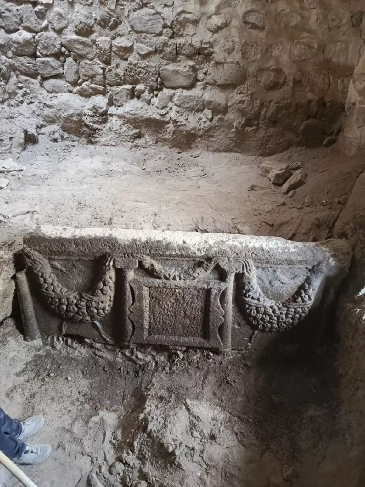 Kayseri’de 1800 Yıllık Kitaplar Ele Geçirildi