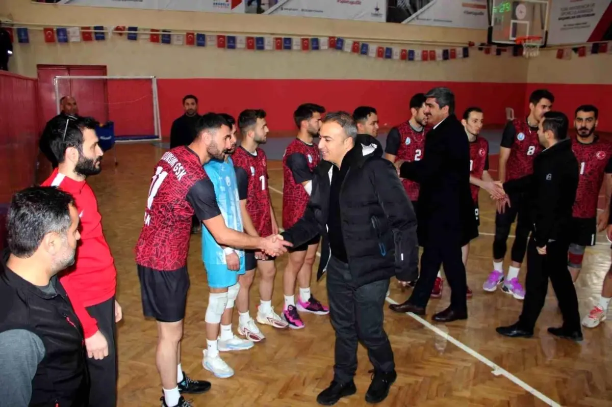 Erzurum Gençlik Spor Voleybol Kulübü Play-off’a İlerliyor