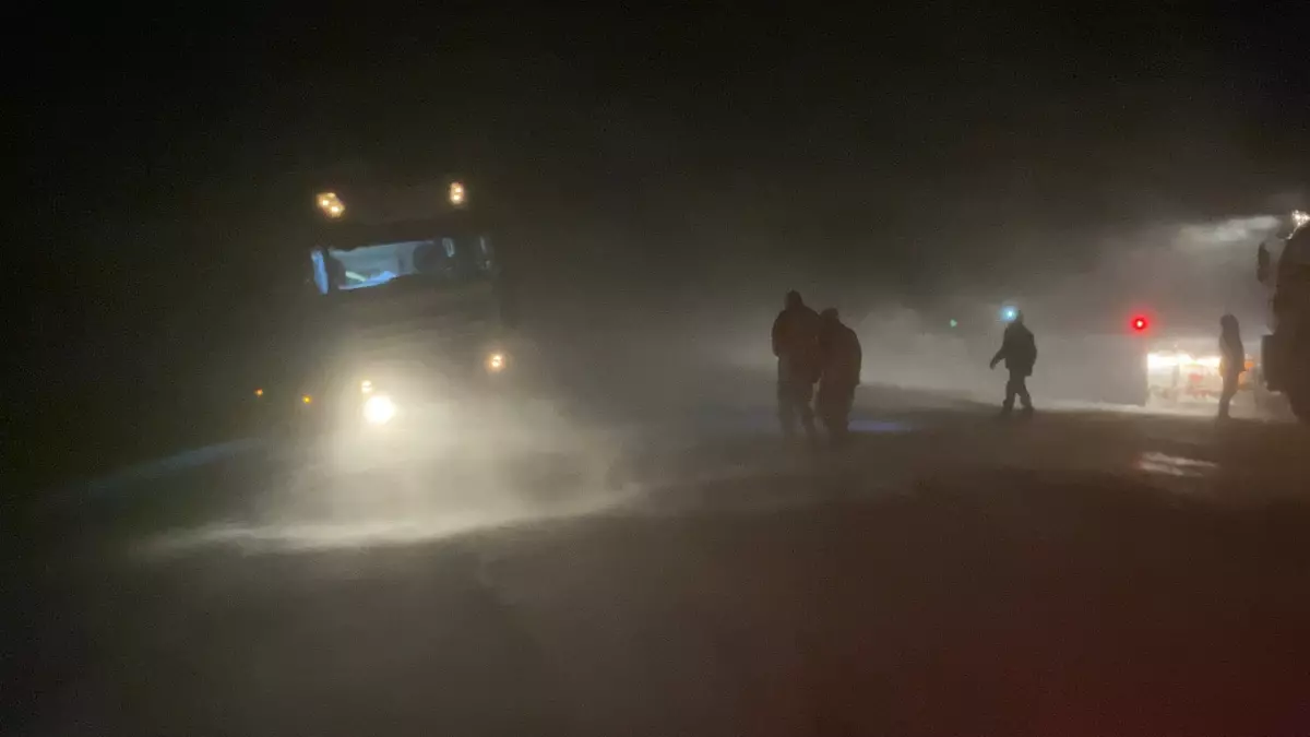Ardahan’da Şiddetli Kar ve Tipi Ulaşımı Olumsuz Etkiledi