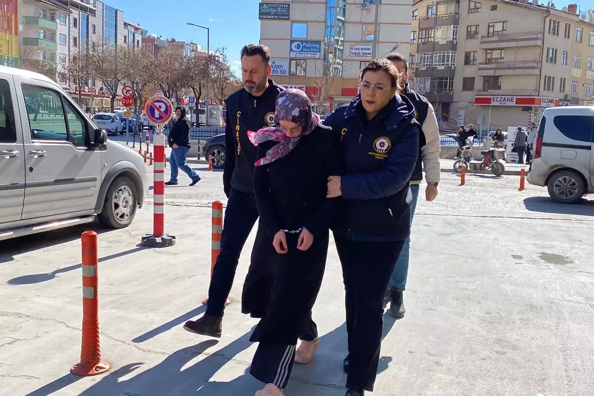 Alkollü eşini öldüren kadın: Bu kez ailemi öldürmekle tehdit etti, uyuyunca bıçakladım