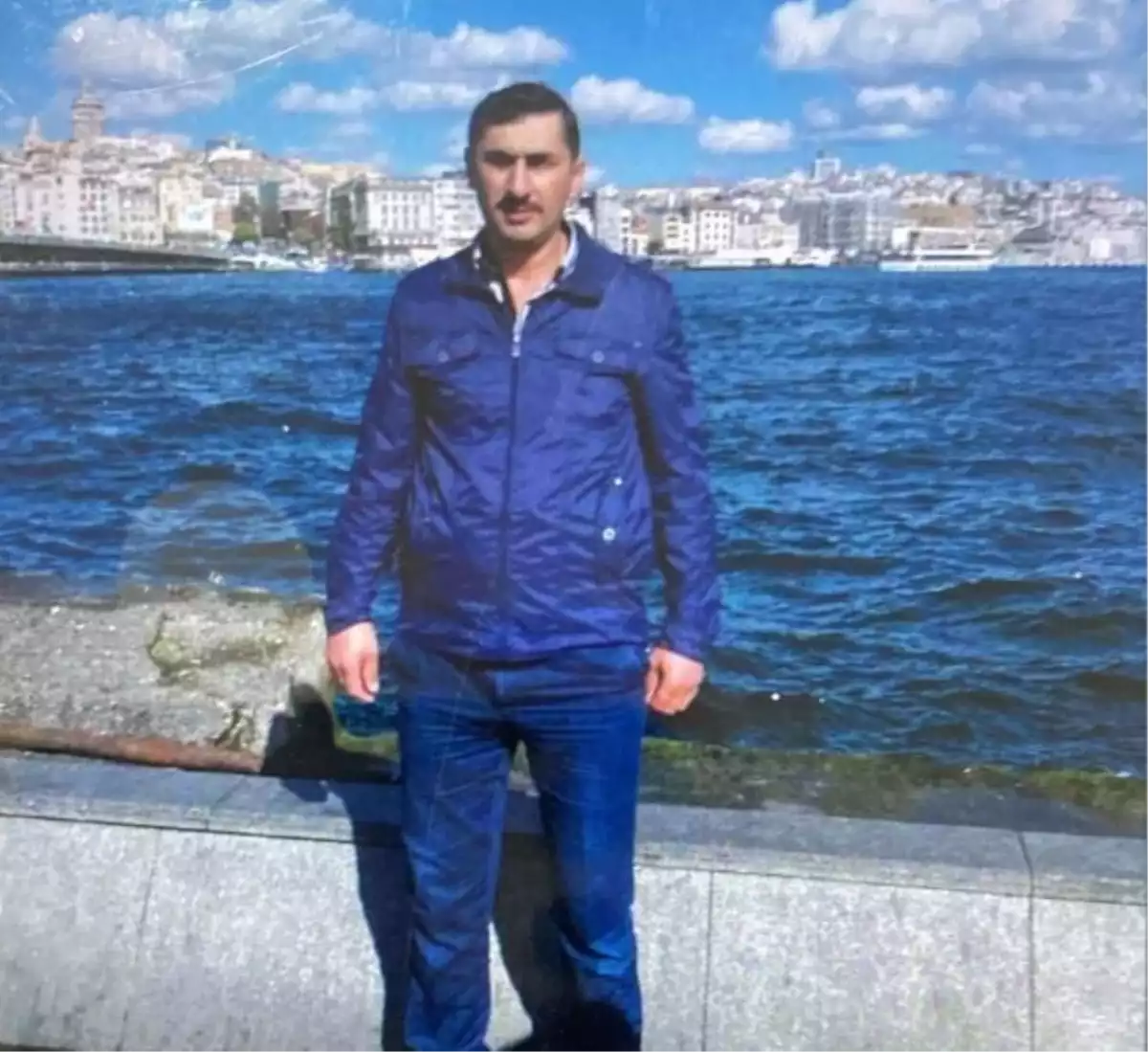 Bafra’da Kum Ocağında İş Makinesi Devrildi: Bir Ölü