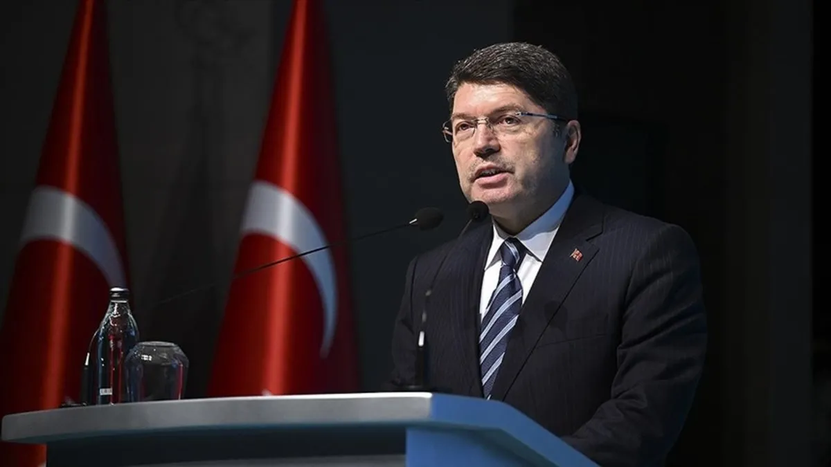 Bakan Tunç’tan Başsavcı Akın Gürlek’i tehdit eden İmamoğlu’na sert tepki: Kimse yargıya hakaret edemez