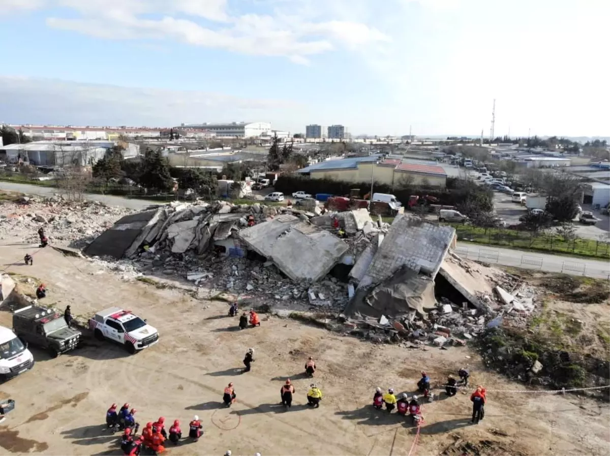 Silivri Belediyesi’nden Deprem Tatbikatı